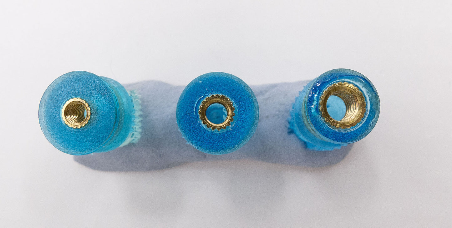 Rubberquads Pinchnipples